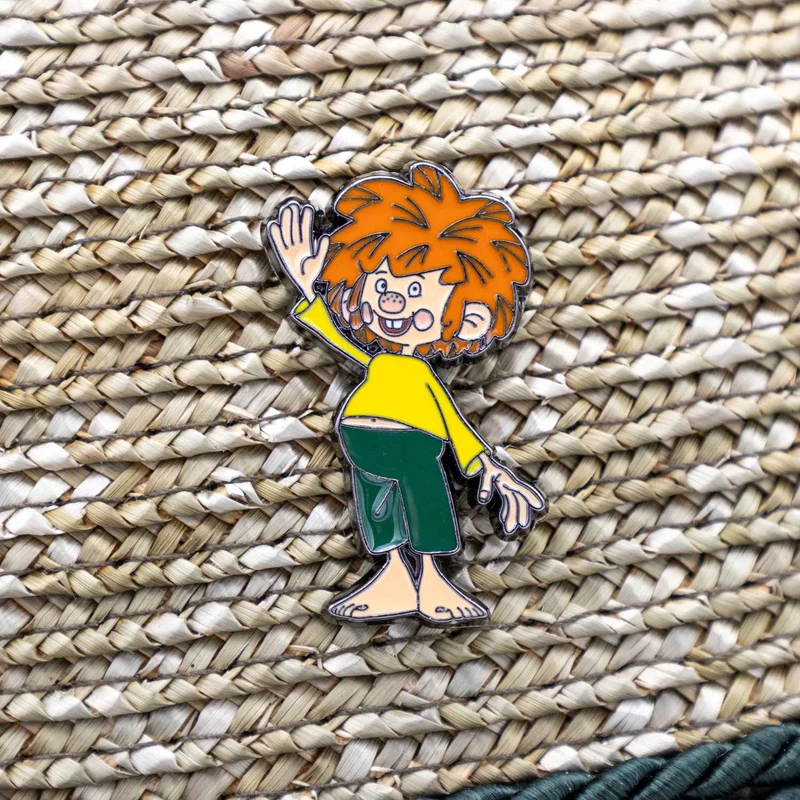 ®Pumuckl Pin "Servus"