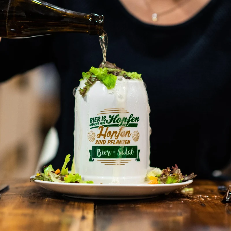Bierkrug "Bier = Salat"