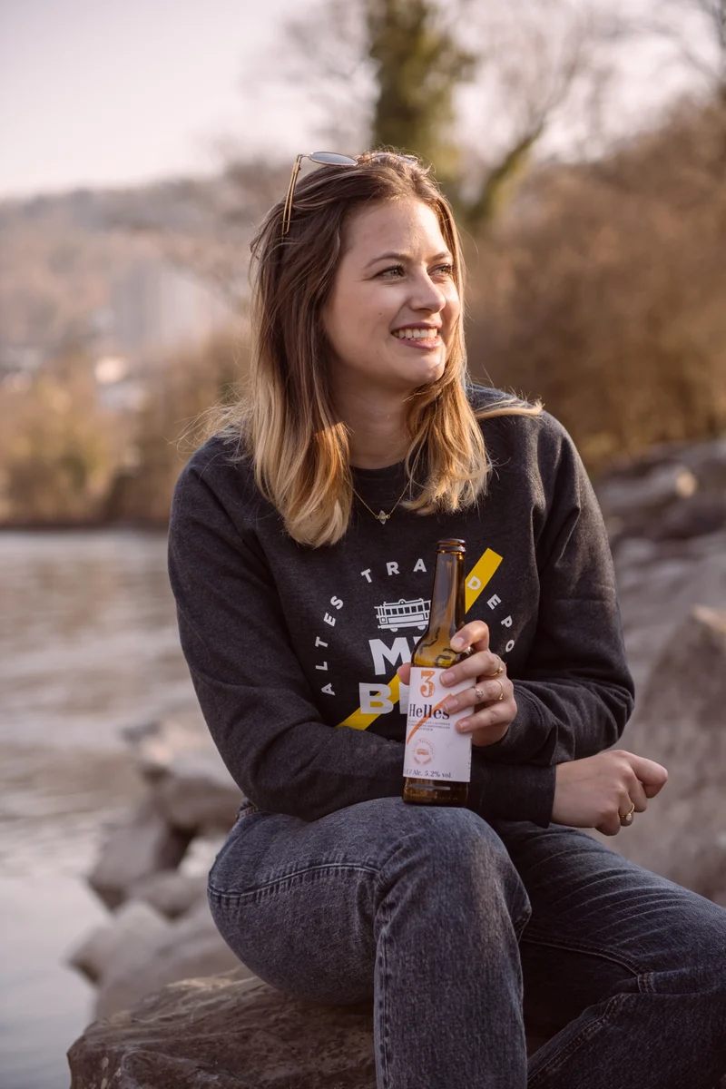Pullover mit "Mis Bier" Logo