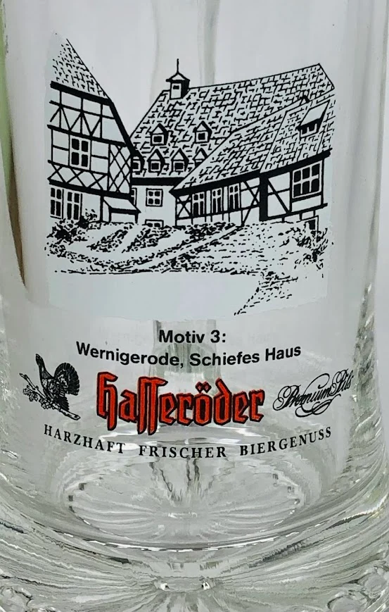 1 x Hasseröder Bier Krug 0,2l - " Motiv 3 : Wernigerode, Schiefes Haus "