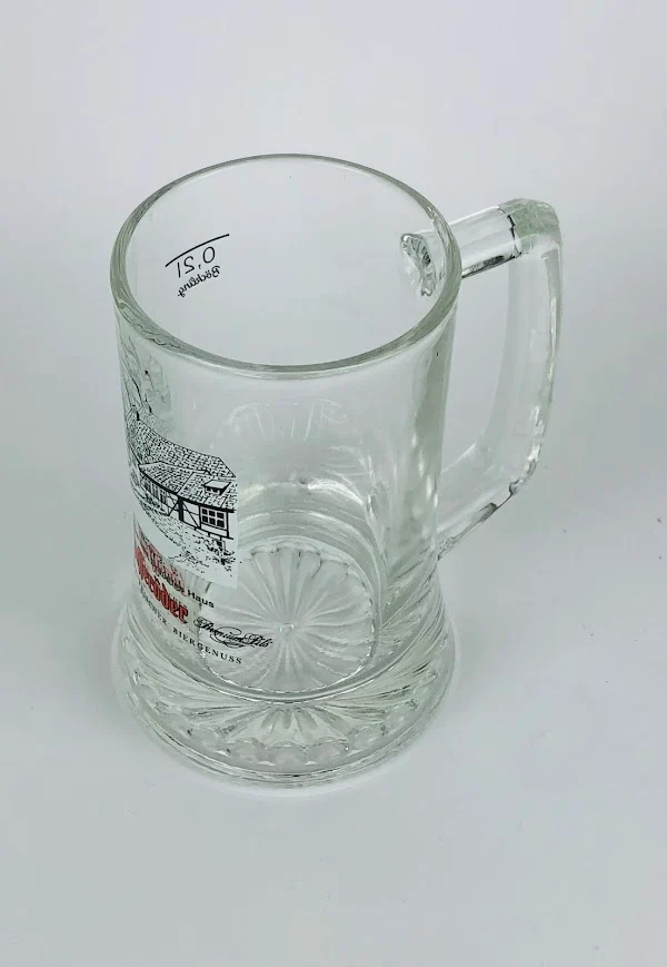 1 x Hasseröder Bier Krug 0,2l - " Motiv 3 : Wernigerode, Schiefes Haus "
