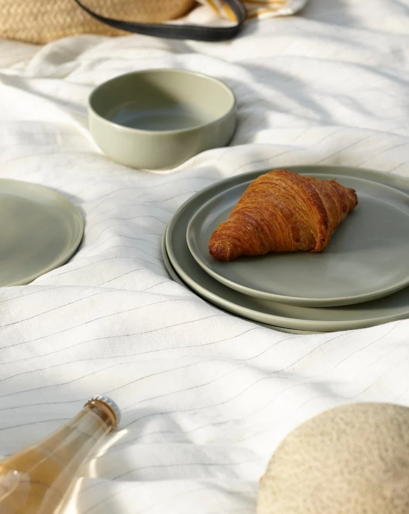 The Dinner Plates