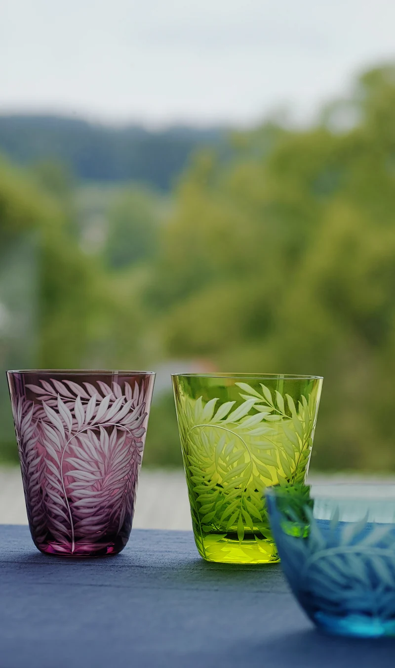 FEUILLES farbdiamant, Gravur 'Feuilles' - Becher 107 mm