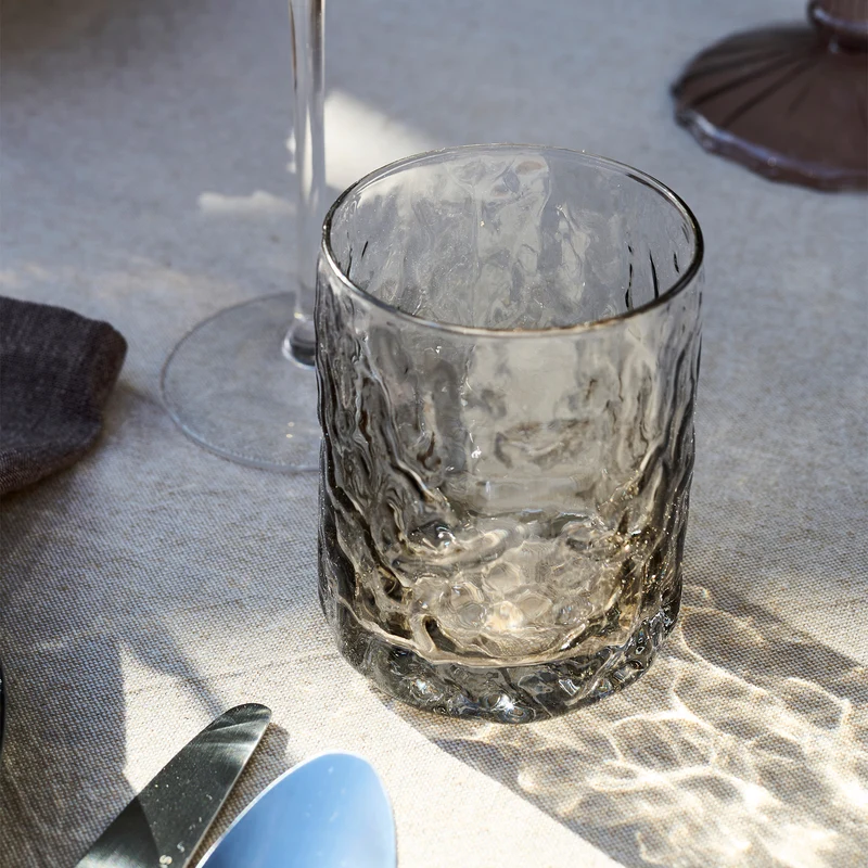 Surface Wasserglas