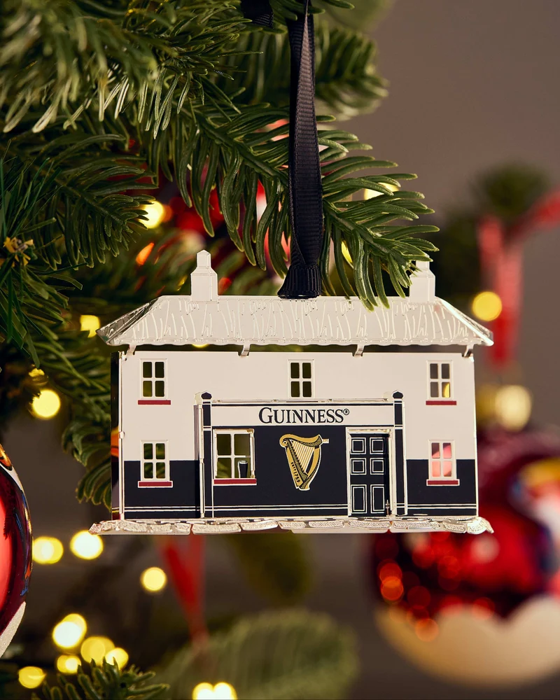 Newbridge Silverware Guinness Pub Decoration