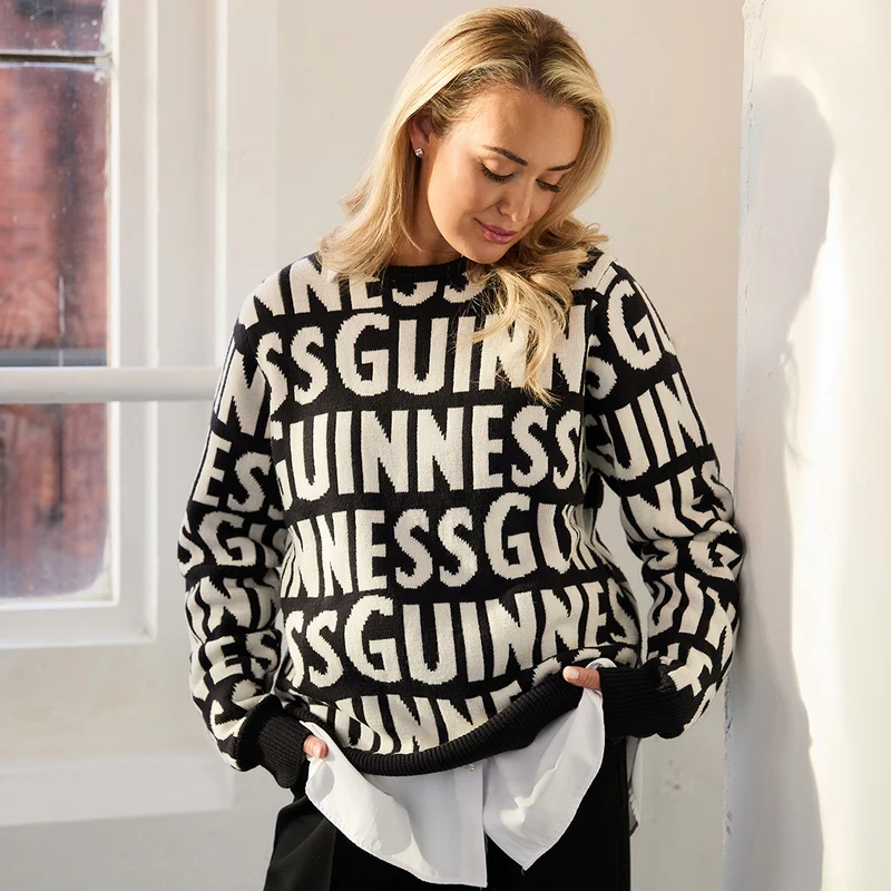 Guinness™ Black and White All-Over Logo chunky Sweater