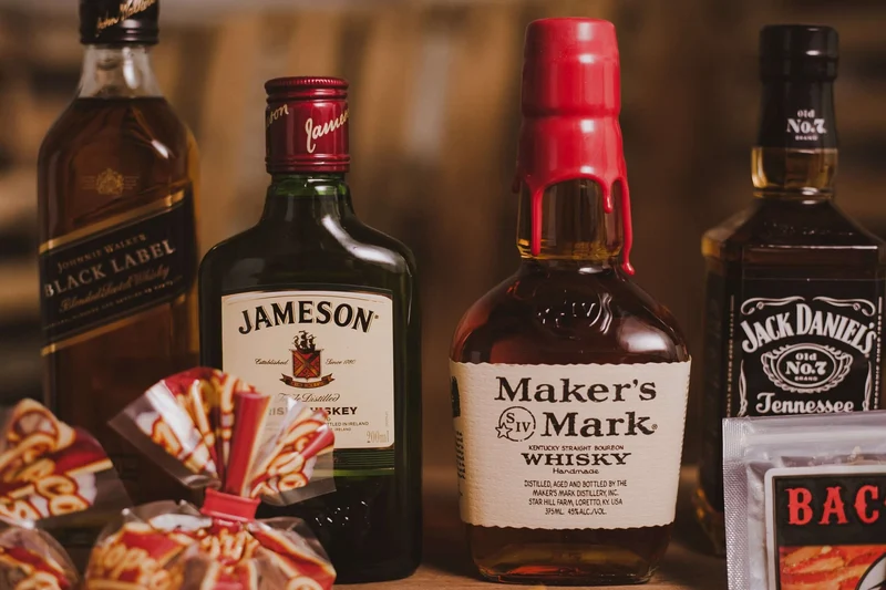 The Whiskey Lover Gift Basket