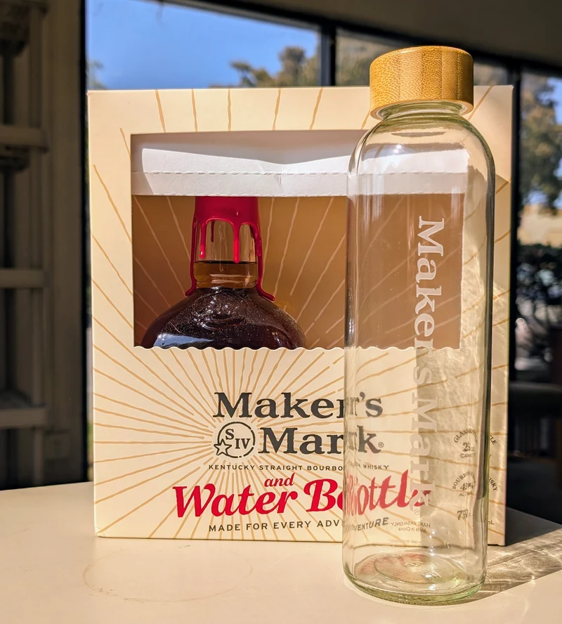 Makers Mark Bourbon Whiskey - Rocks Glass Gift Set 750ml