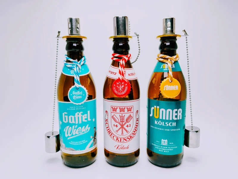 Kölsch Öllampe aus echter Kölschflasche – Handgemachte Upcycling Design Öllampe mit windfestem Flammenlicht – Bier Geschenkidee aus Köln