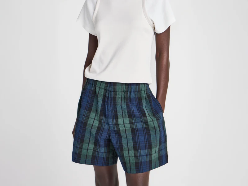 WOMENS CHECKERED SHORTS IN NAVY & GREEN