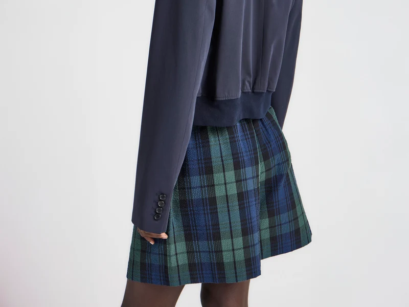 WOMENS CROPPED BLAZER IN NAVY