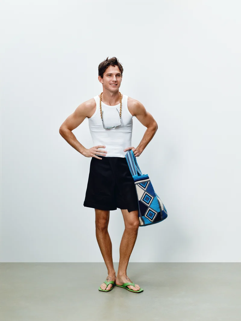 MENS FOLDED SHORTS IN BLACK