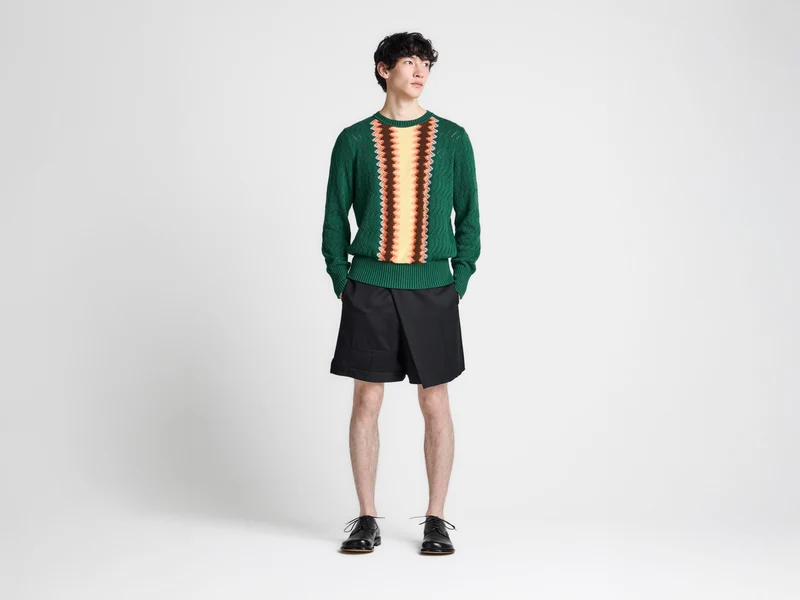 MENS FOLDED SHORTS IN BLACK