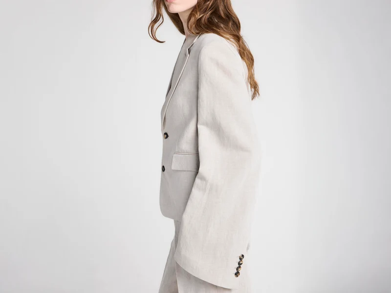 WOMENS WEIGHTED SLEEVE JACKET IN NATURAL
