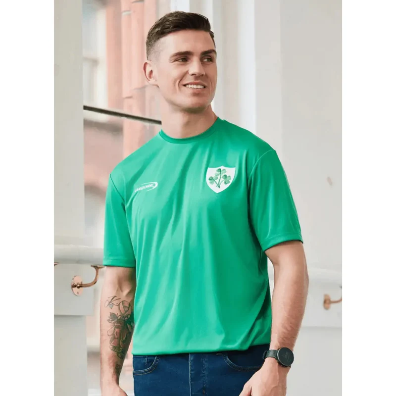 Lansdowne Men's Ireland Green Shamrock Crest Performance Top