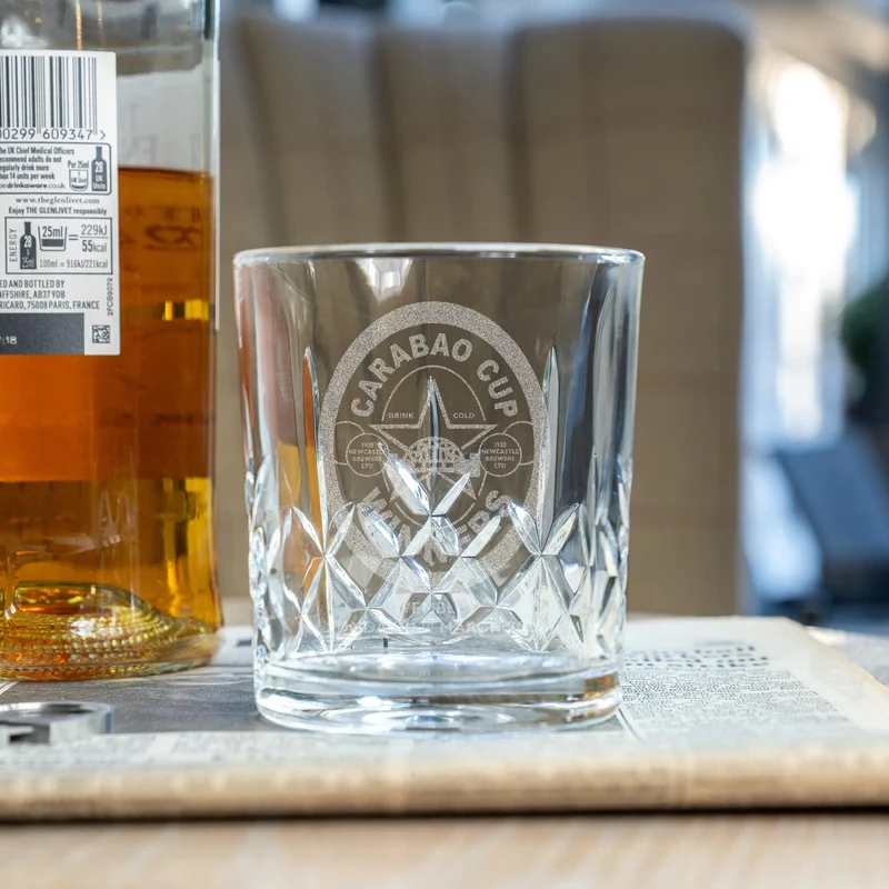 Newcastle United Carabao Cup Winners Cut Glass Whiskey Glass: Toon Army Gift