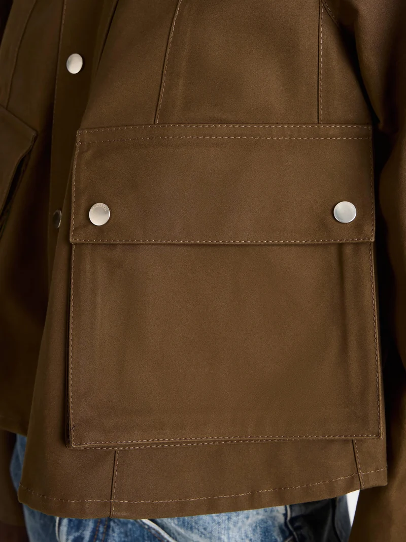 WOMENS BARN JACKET IN DARK OLIVE