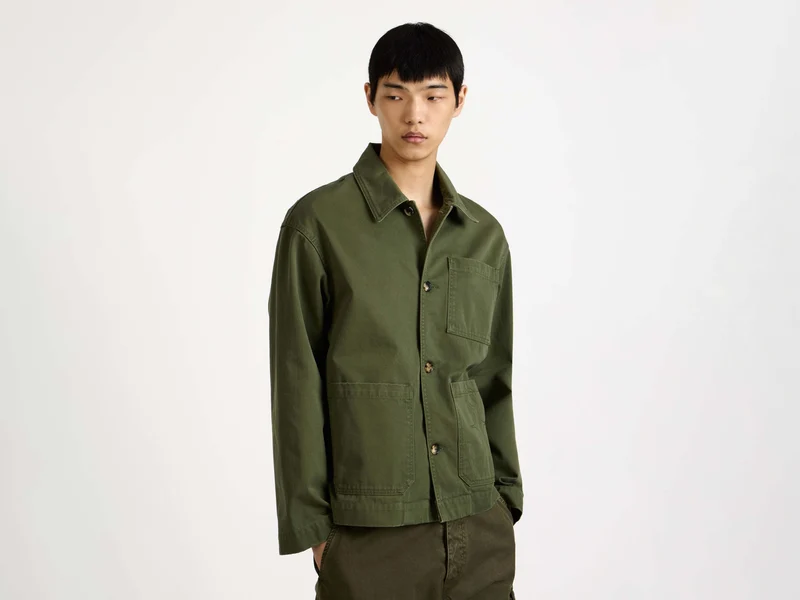 MENS PATCH POCKET JACKET IN WASHED GREEN