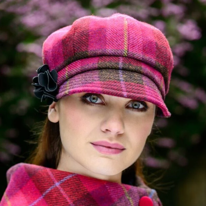 Women's Irish 8 Piece Hat with Rosette Detail