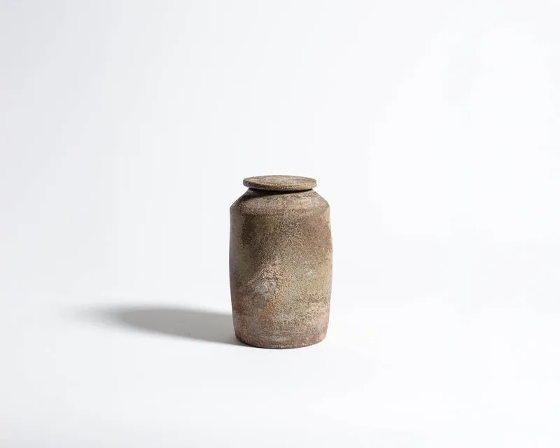 Akiko Hirai Tall Wood Fire Effect Tea Caddy in Beige