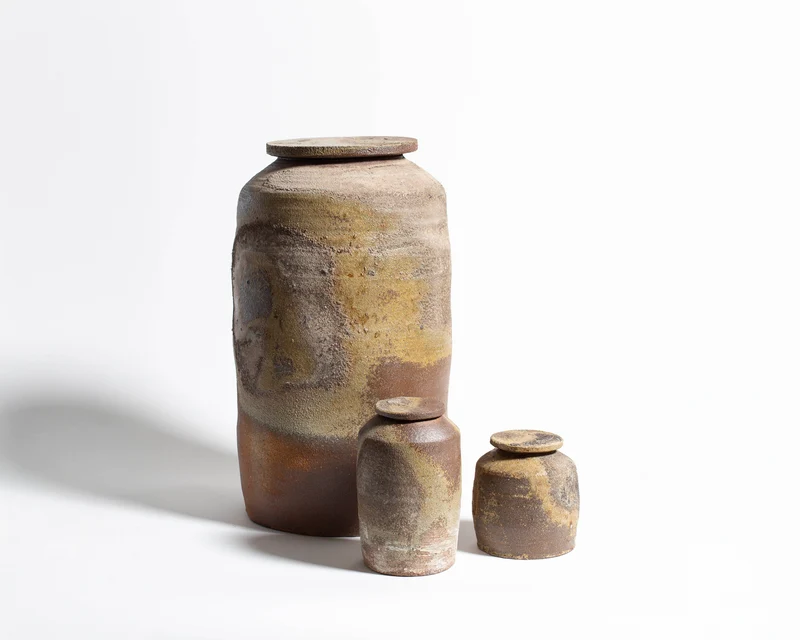 Akiko Hirai Tall Wood Fire Effect Tea Caddy in Beige