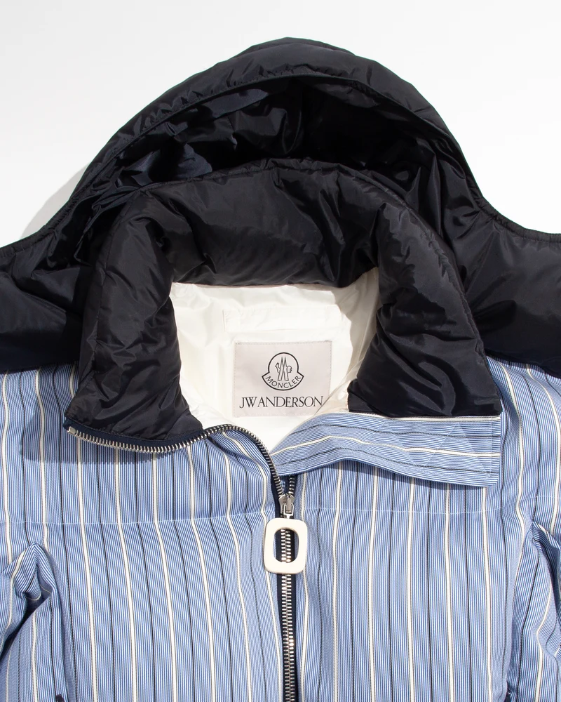 WOMENS JW ANDERSON X MONCLER STRIPED PUFFER JACKET IN BLUE & WHITE