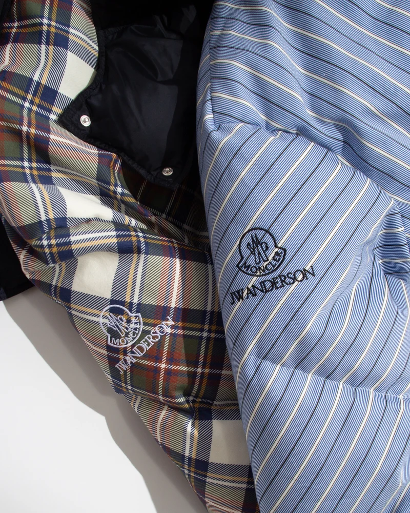 WOMENS JW ANDERSON X MONCLER STRIPED PUFFER JACKET IN BLUE & WHITE