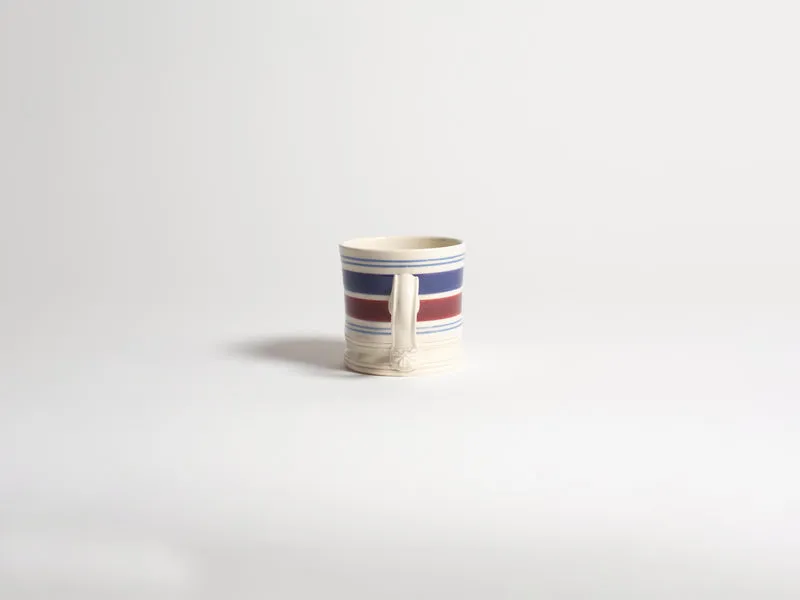 NICHOLAS MOSSE SHAMROCK MUG IN BLUE & BURGUNDY