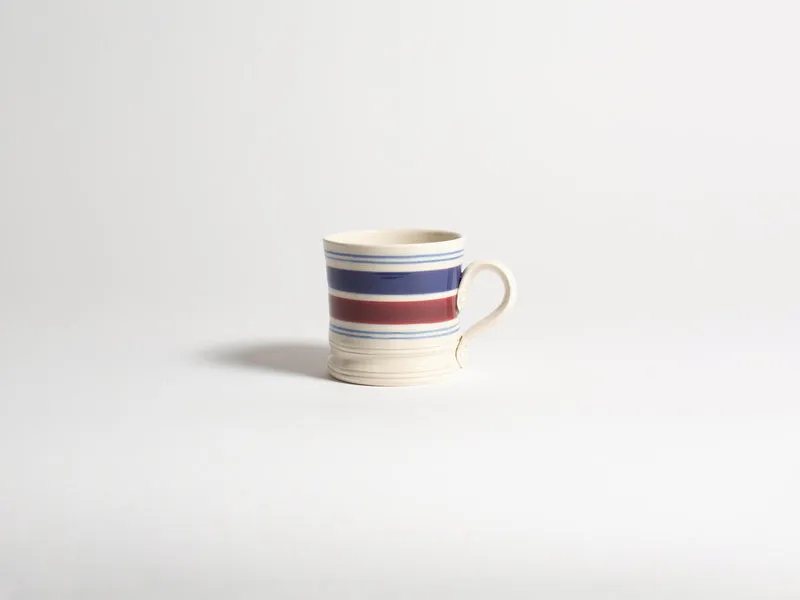 NICHOLAS MOSSE SHAMROCK MUG IN BLUE & BURGUNDY