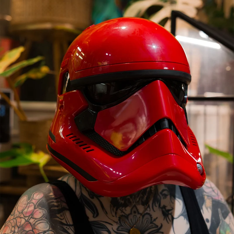 Star Wars - Galaxy‘s Edge Captain Cardinal Black Series Helm Replik