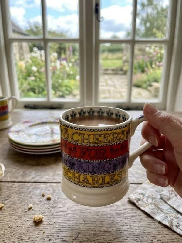 Emma Bridgewater 3 Cheers For King Charles III 1/2 Pint Mug