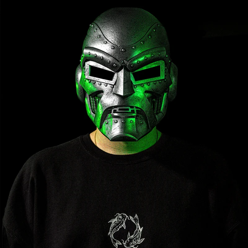 Doctor Doom - Marvel Legends Premium Helm