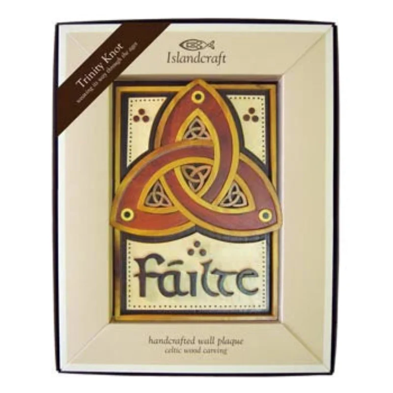 Trinity Knot Failte Wall Hanging