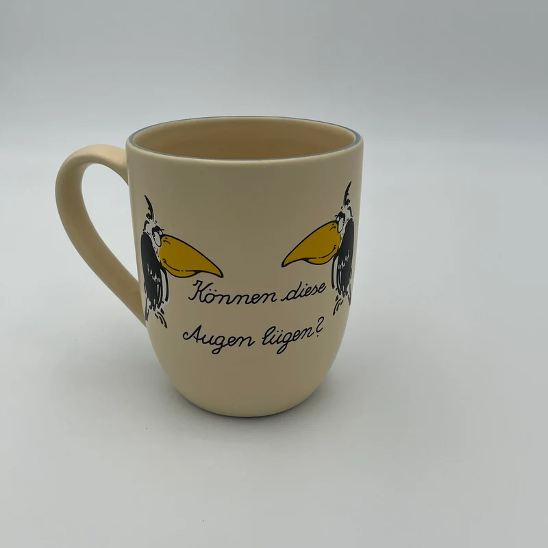 Große Tasse, Keramik, „Rabe“ mit Wunschnamen - Jeder Name ist möglich!