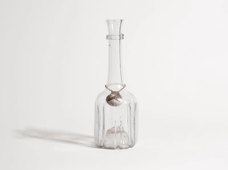 GEORGE III SILVER SHELL WINE LABEL [CLARET] IN SILVER