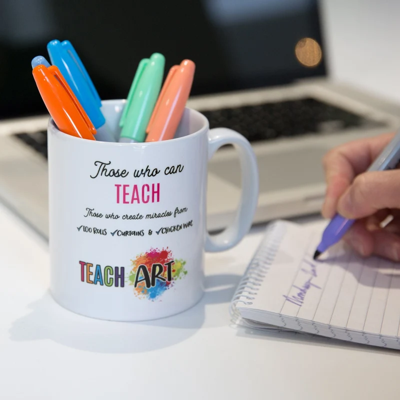 Personalised World's Best Art Teacher Mug: Unique Appreciation Gift for Educators and Instructors