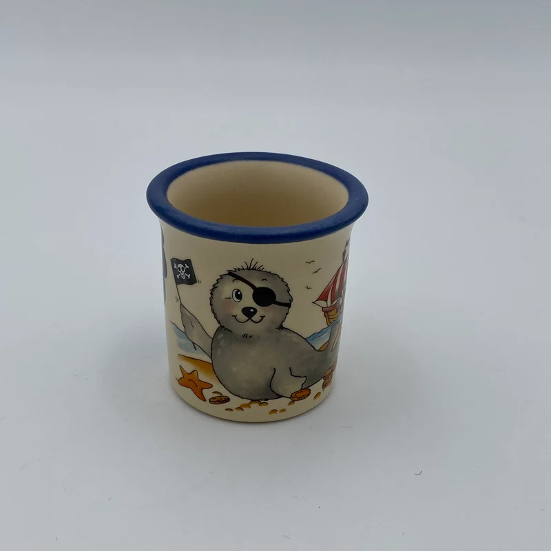 Eierbecher / Schnapsglas „Robbe Pirat“ mit Wunschnamen - Jeder Name ist möglich!