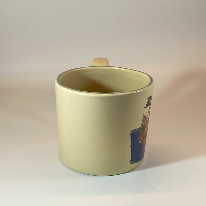 Schiefe Tasse, Keramik, „Pirat Junge“ mit Wunschnamen - Jeder Name ist möglich!