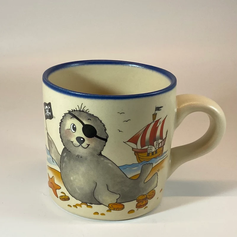 Tasse, Keramik, Robbe „Pirat“ mit Wunschnamen - Jeder Name ist möglich!