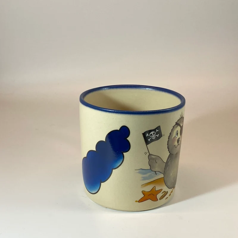 Tasse, Keramik, Robbe „Pirat“ mit Wunschnamen - Jeder Name ist möglich!