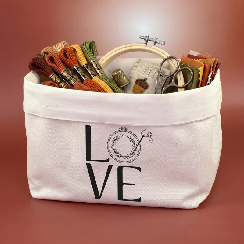 Stoffkorb für Stickzubehör 'LOVE' Motiv als Geschenk | Stickkorb aus Baumwolle für Garn & Handarbeit