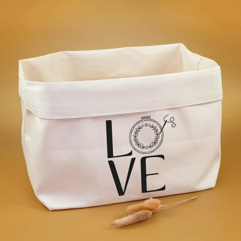 Stoffkorb für Stickzubehör 'LOVE' Motiv als Geschenk | Stickkorb aus Baumwolle für Garn & Handarbeit