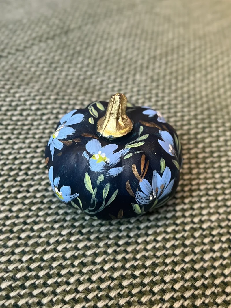 Wee Pumpkin | Sandra Shaw Art