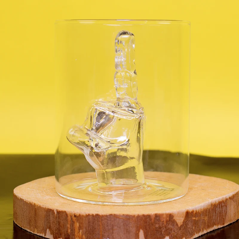 Trinkglas Mittelfinger als lustiges Geschenk