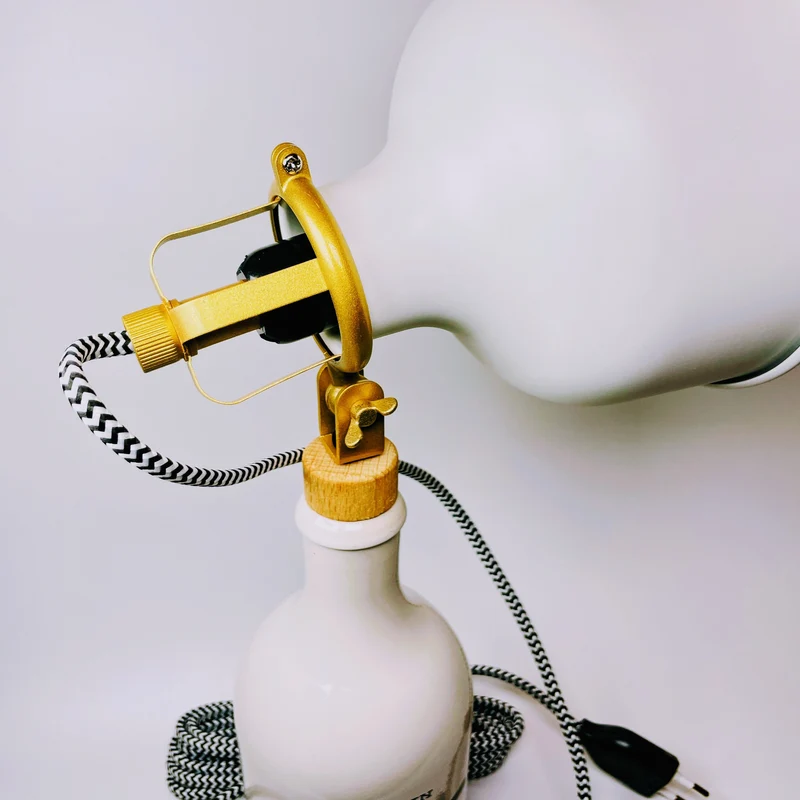 Gin Sul Vintage-Lampe | Handgemachte Upcycling Tischlampe aus Gin Sul | Einzigartige Geschenkidee | Retro Deko-Licht | Upcycling Leuchte