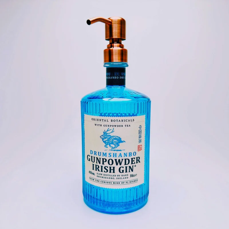 Gin Seifenspender aus echter Ginflasche – Handgemachter nachfüllbarer Pumpspender – Upcycling Seifenspender – Geschenkidee für Gin Liebhaber
