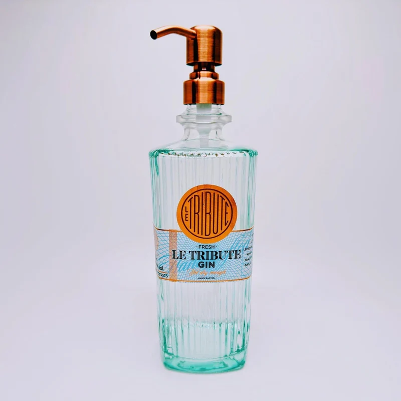 Gin Seifenspender aus echter Ginflasche – Handgemachter nachfüllbarer Pumpspender – Upcycling Seifenspender – Geschenkidee für Gin Liebhaber