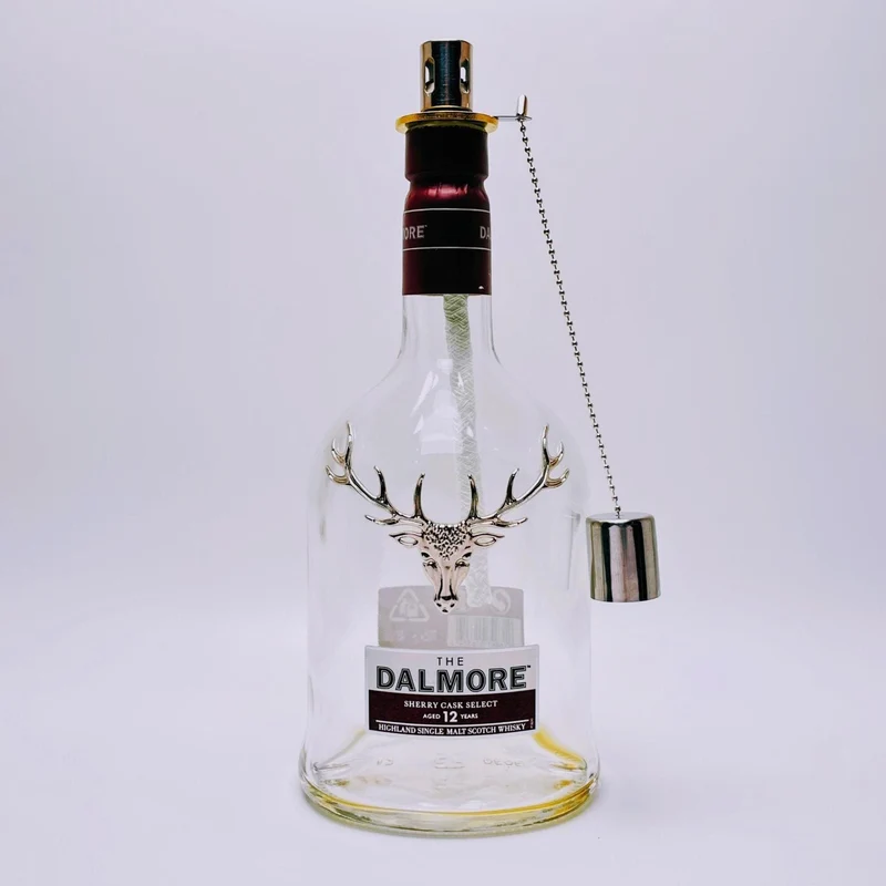 Whisky Öllampe aus echter Whiskyflasche – Handgemachte Upcycling Design Öllampe mit warmem Flammenlicht – Geschenkidee für Whisky Liebhaber
