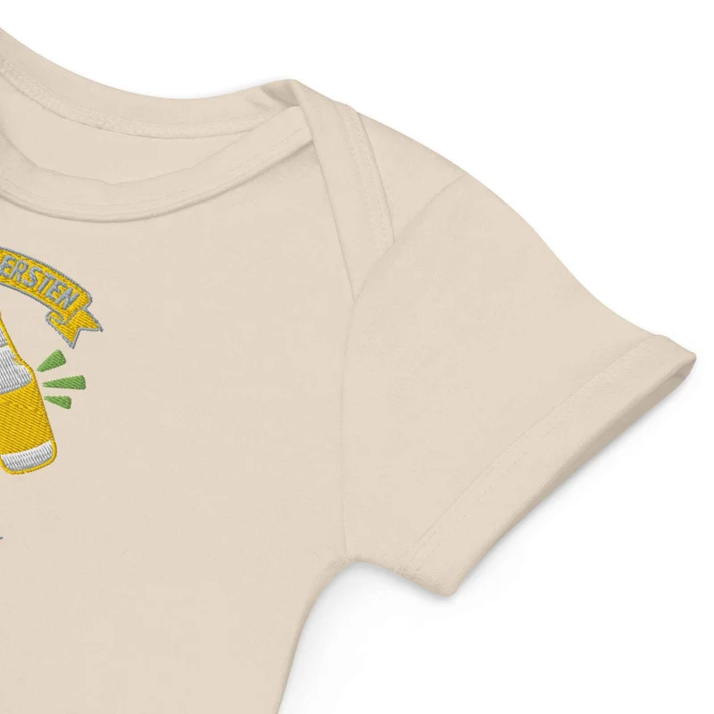 Bio Baby Body zum ersten Vatertag – Stick „Frohen ersten Vatertag Papa!“ - Bestickter Bio Baby-Strampler - Geschenk für Väter & Bier-Fans
