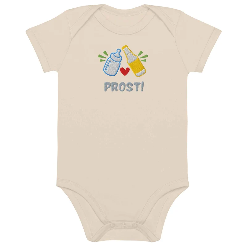 Baby Body mit Stick „Prost!“ – Bio Baumwolle – Geschenk für Bierliebhaber zum Papa-Werden
